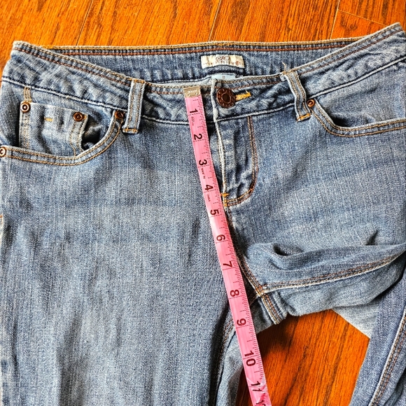 SO Jean's - Picture 5 of 11